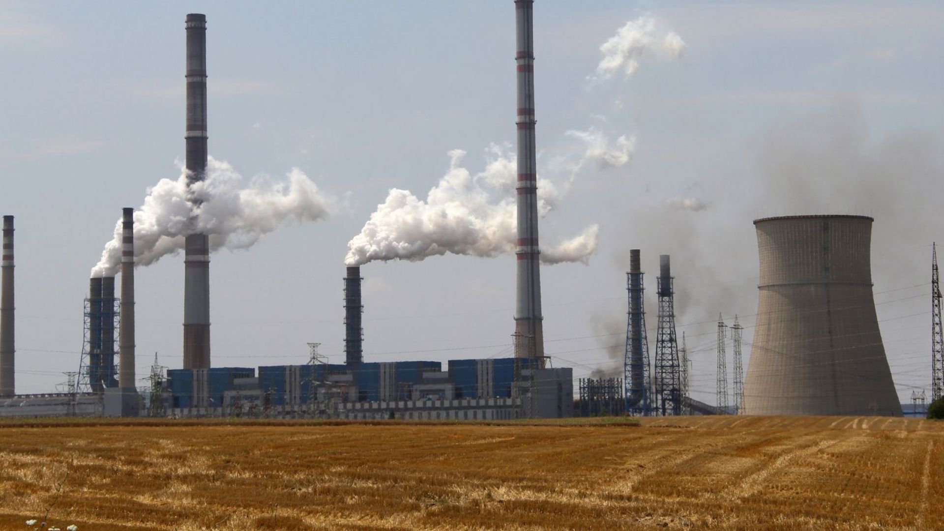 Булатом: Икономически неизгодно е да се прави модернизация на въглищните централи в „Марица Изток“