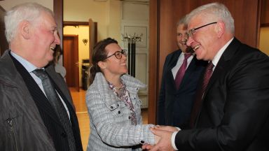 Кирил Ананиев се срещна с Мариян Горбан, който получи нов бял дроб (снимки)