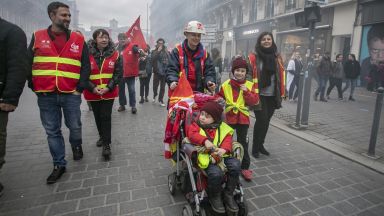  Пенсии: френският абсурд на равенството 