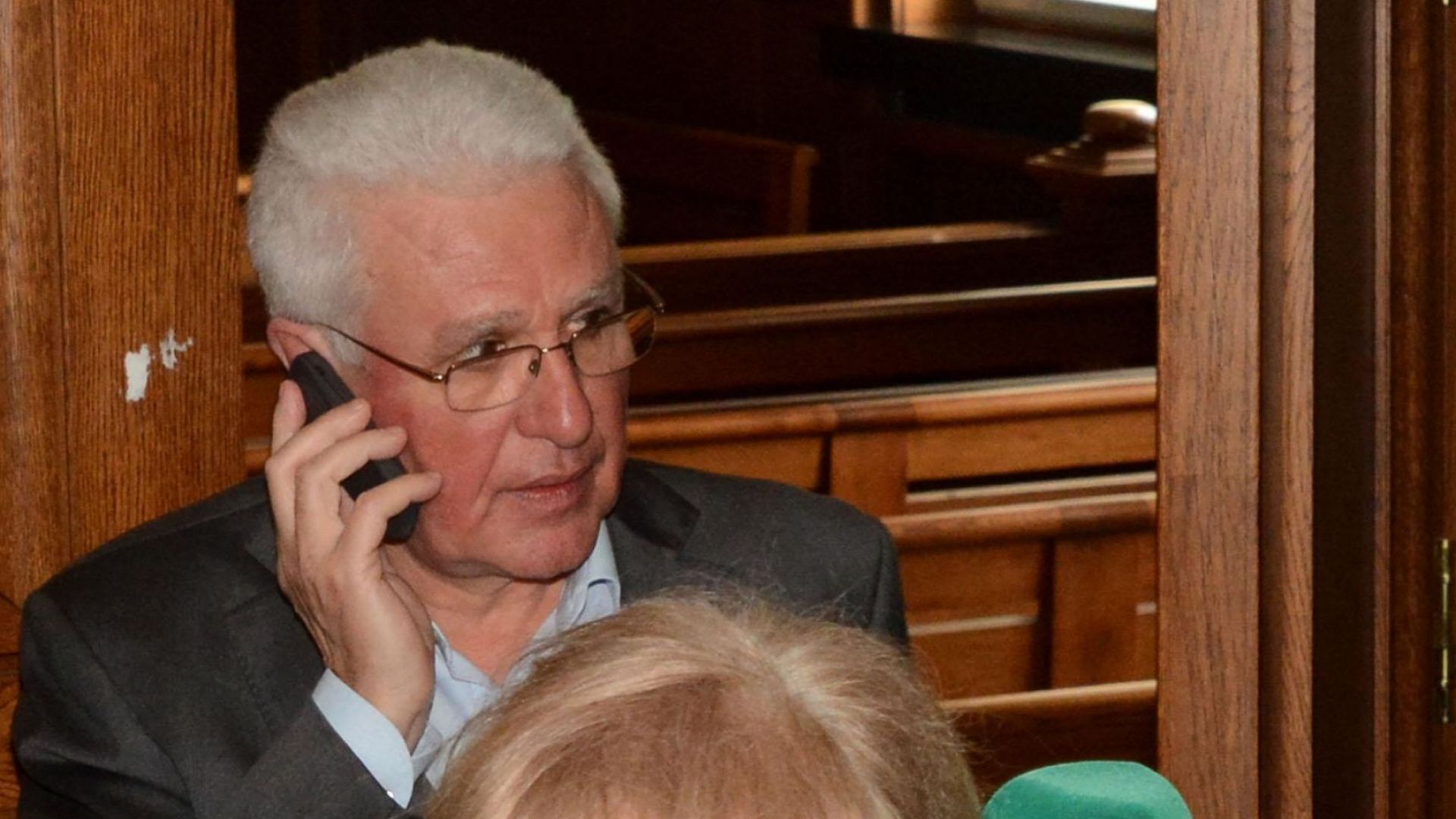 Бившият зaм пpeдceдaтeл нa пapлaмeнтa и нa ДΠC Xpиcтo Биcepoв ocъди