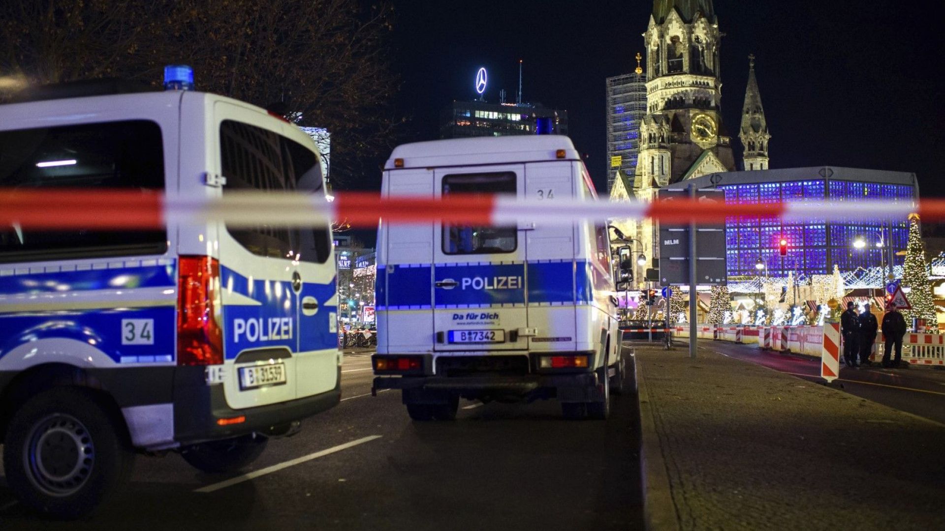 Подозрителен предмет накара берлинската полиция да евакуира късно снощи коледния