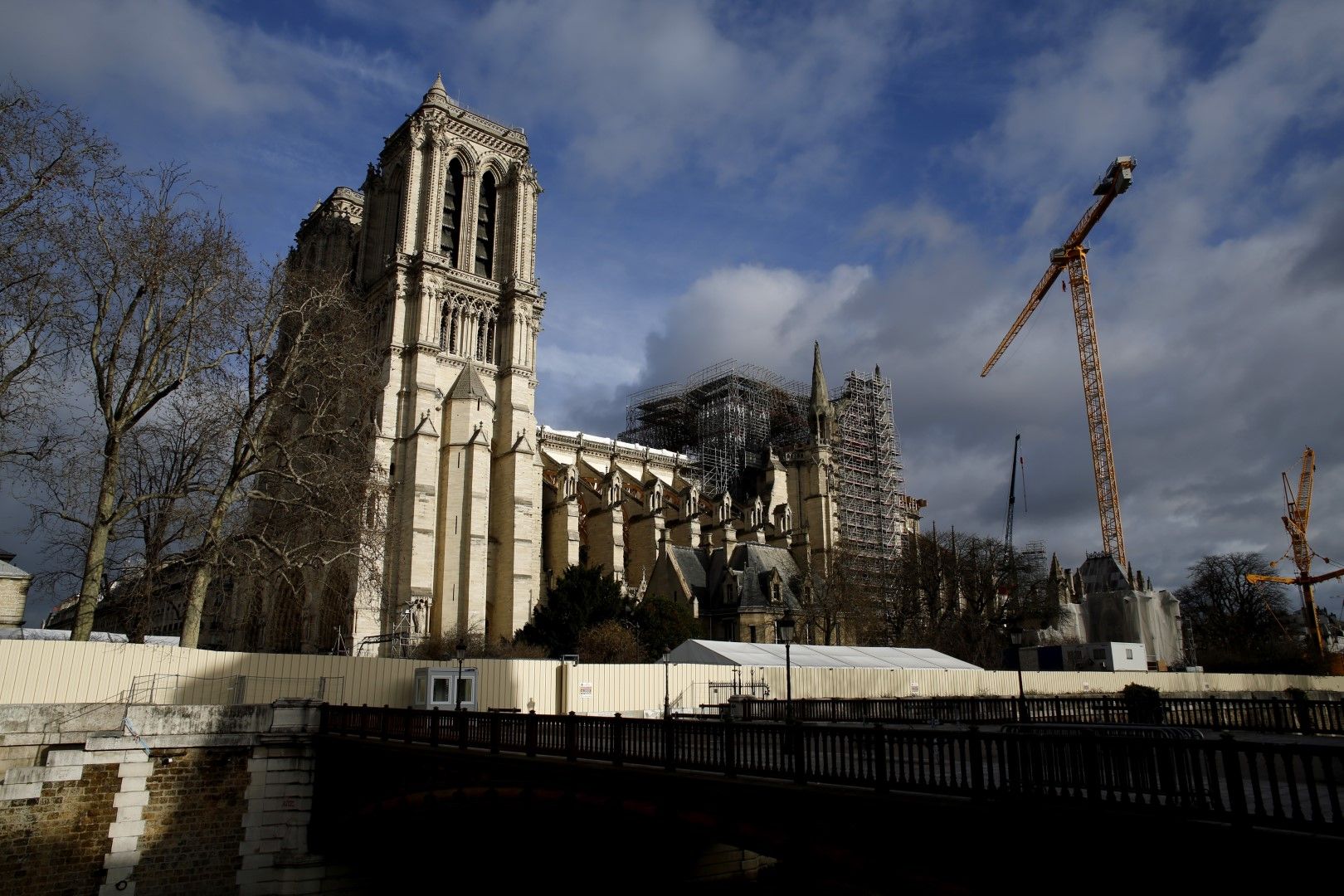 Катедралата "Нотр Дам" в Париж, 22 декември 2019 г.