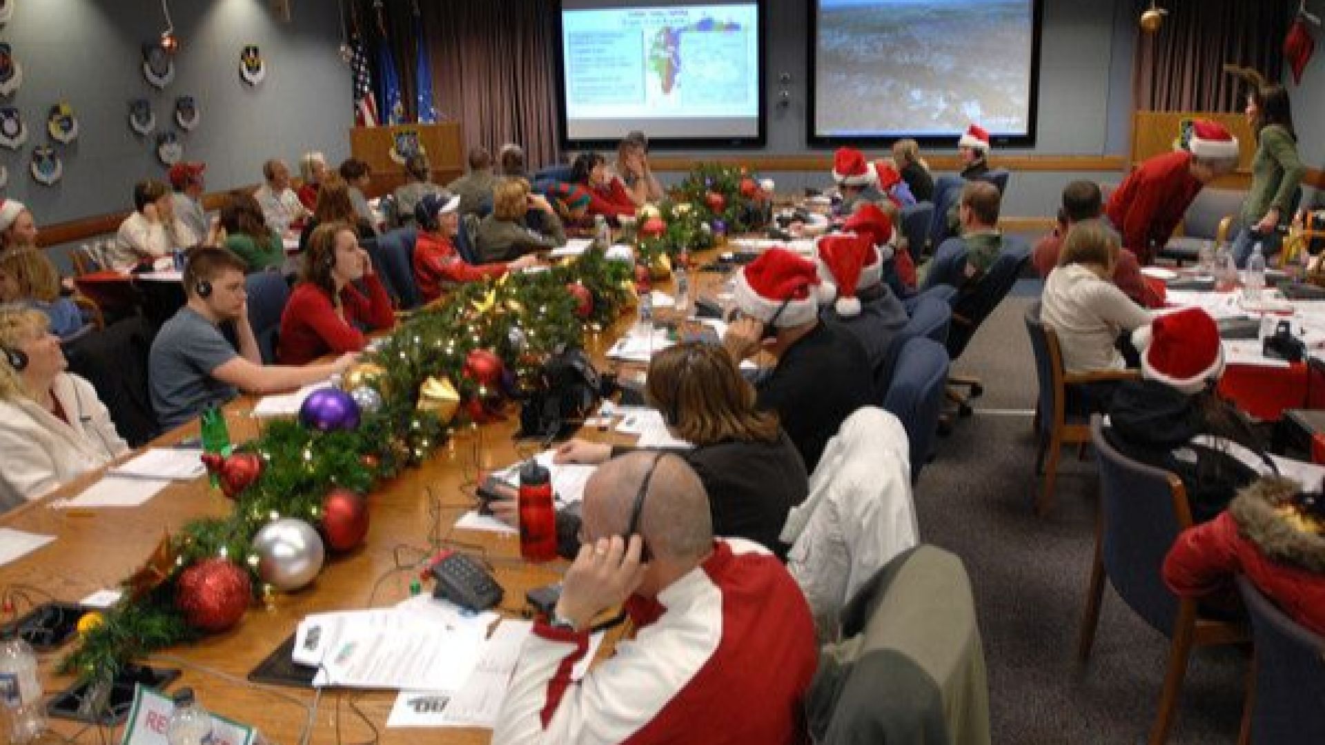 Проследяването на Дядо Коледа е топ приоритет за НОРАД, в него участват много доброволци 
