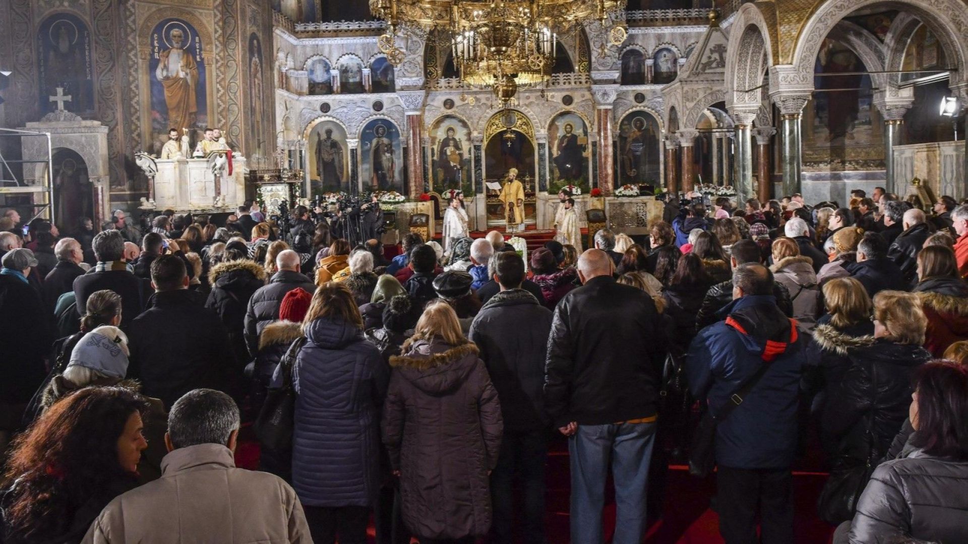 Двама митрополити споделиха своите чувства преди Рождество Христовонай На Бъдни