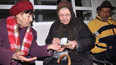 Между 15 и 30 април ще бъдат изплатени еднократните помощи