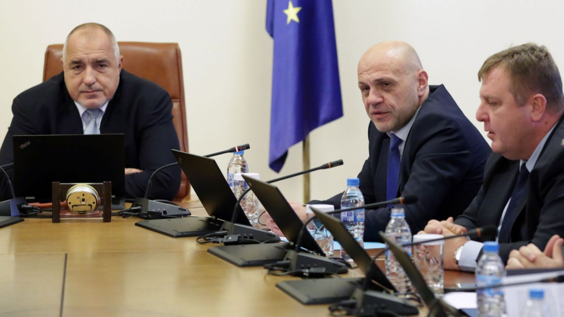 Премиерът Бойко Борисов предлага да се обсъди идеята ВиК дружествата