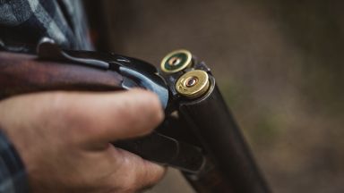40 годишен ловец бе застрелян по време на ловен излет в