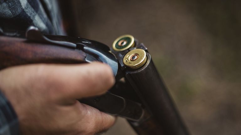 40-годишен ловец бе застрелян по време на ловен излет в