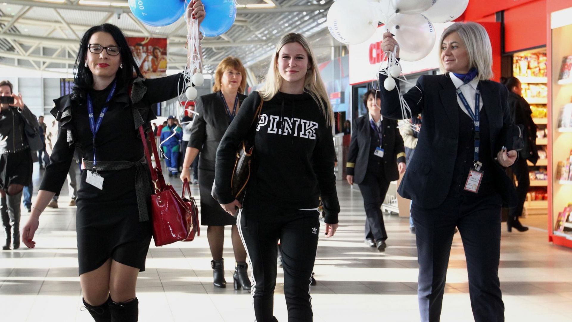 Летище София посрещна днес 7 милионния рекорден пътник с полет от