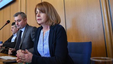 Улица Съборна трябваше да стане пешеходна след обновяването на пл