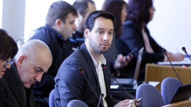 Общинският съветник Борис Бонев съобщи в профила си във Фейсбук