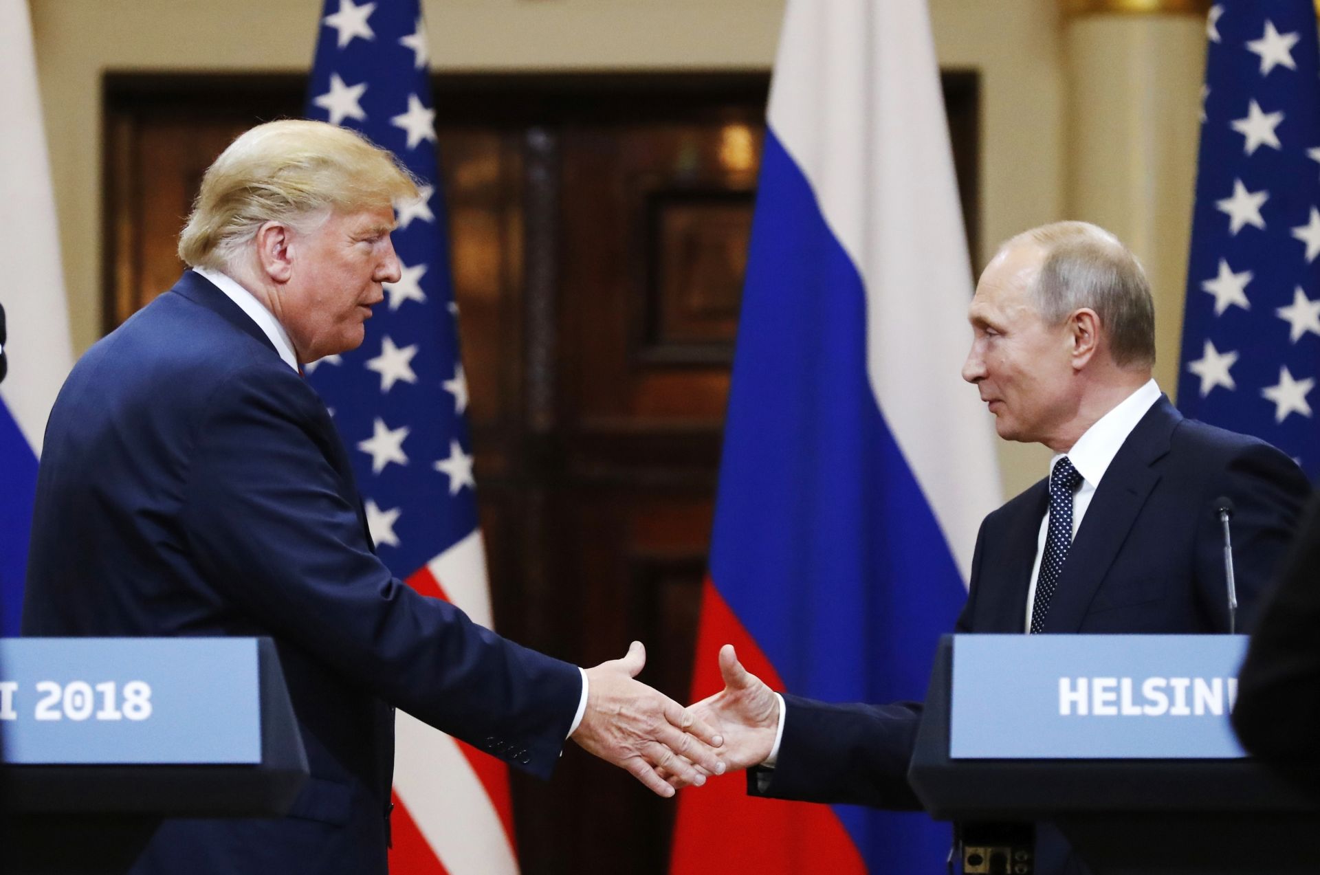 През юли 2018 г. Доналд Тръмп и Владимир Путин се срещнаха в Хелзинки