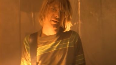 "Smells Like Teen Spirit" на Nirvana с 1 милиард гледания в YouTube