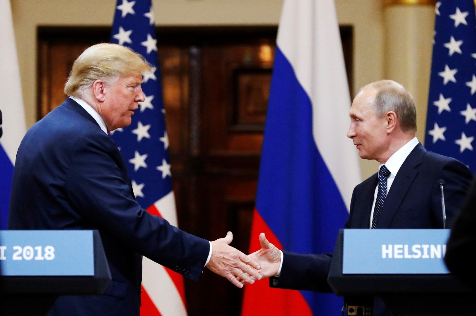 Историческа среща на Доналд Тръмп и Владимир Путин през 2018 г.