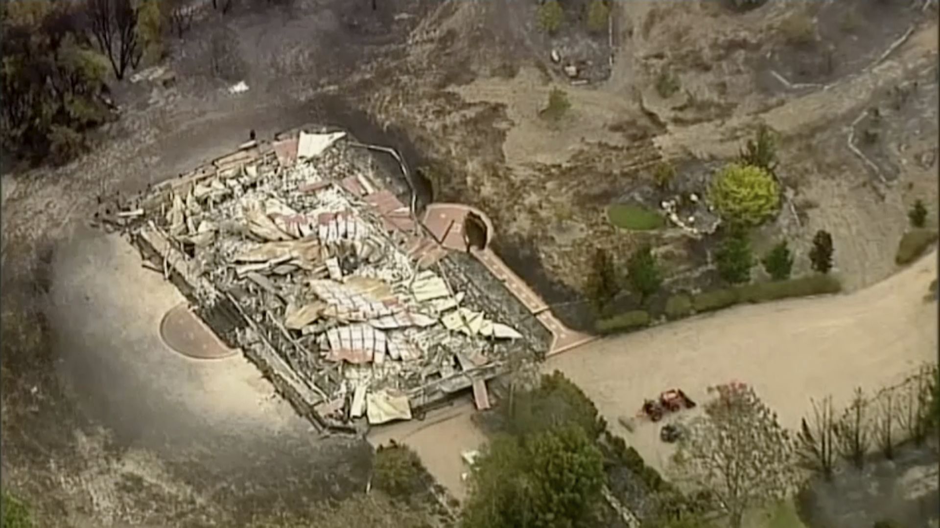Въздушна снимка на част от изгорелите сгради в Австралия