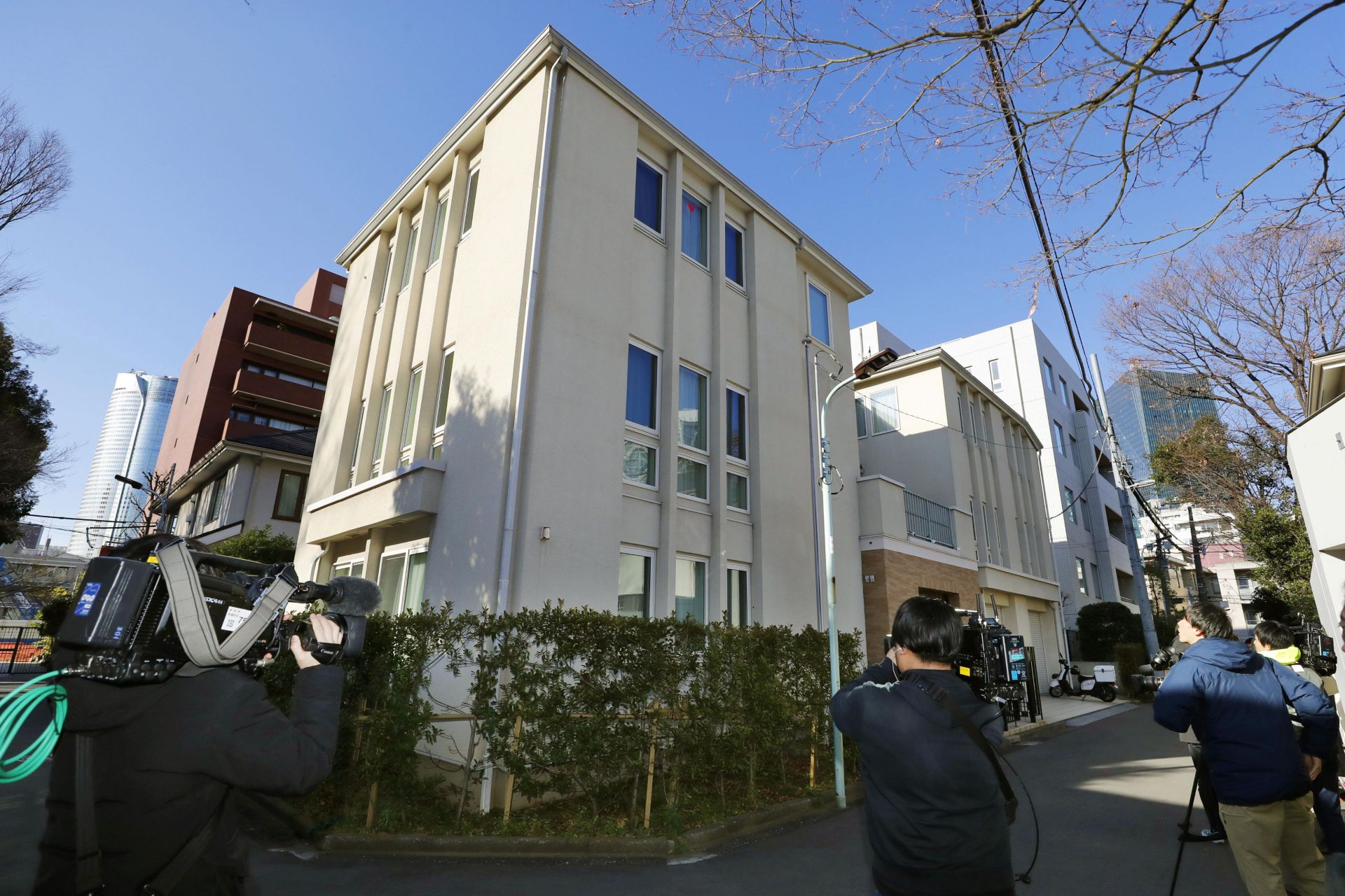 Обиски в дома на Карлос Гон в Токио