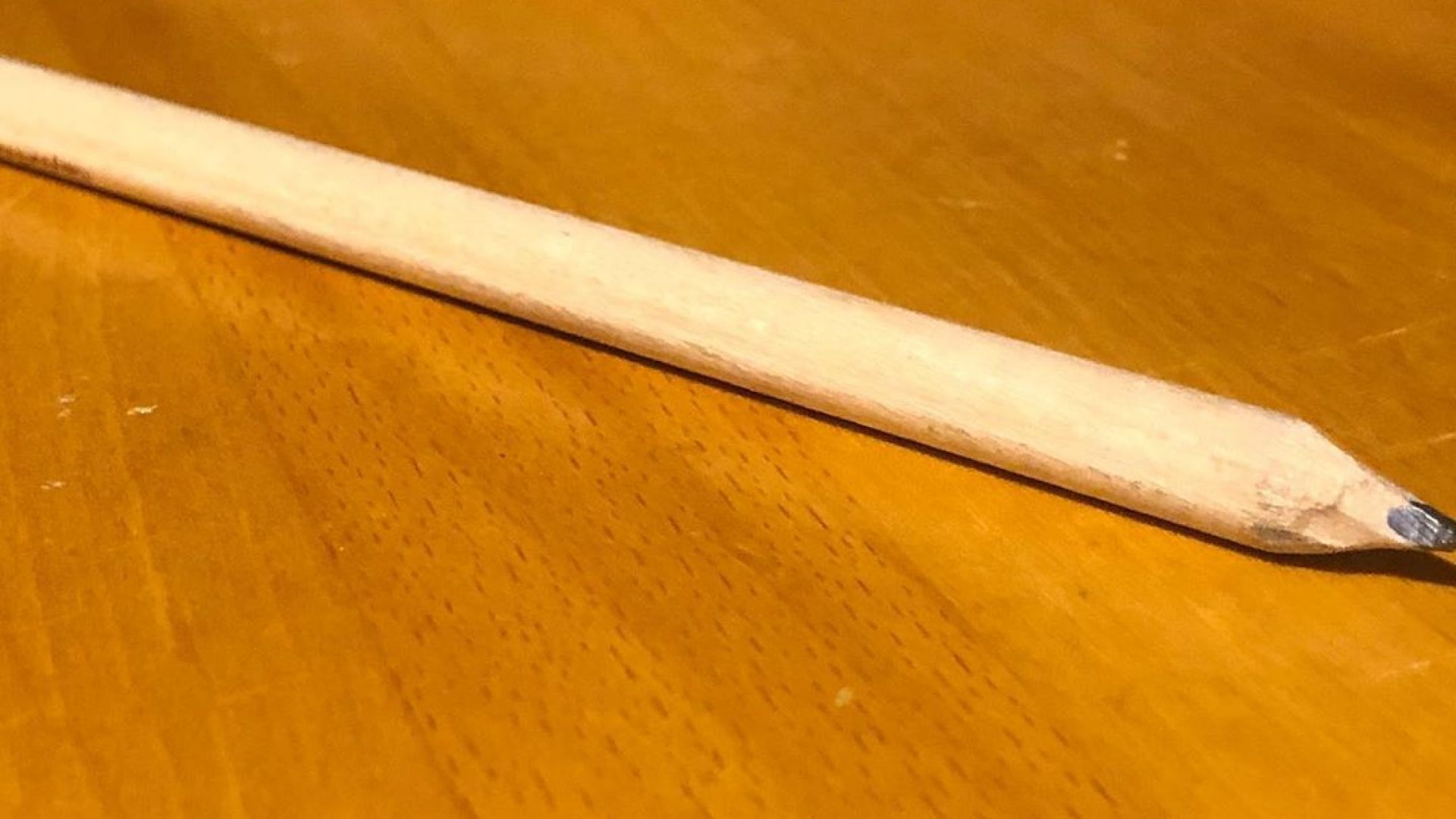 Предприемчив софтуерен специалист възнамерява чрез серия от размени да спечели