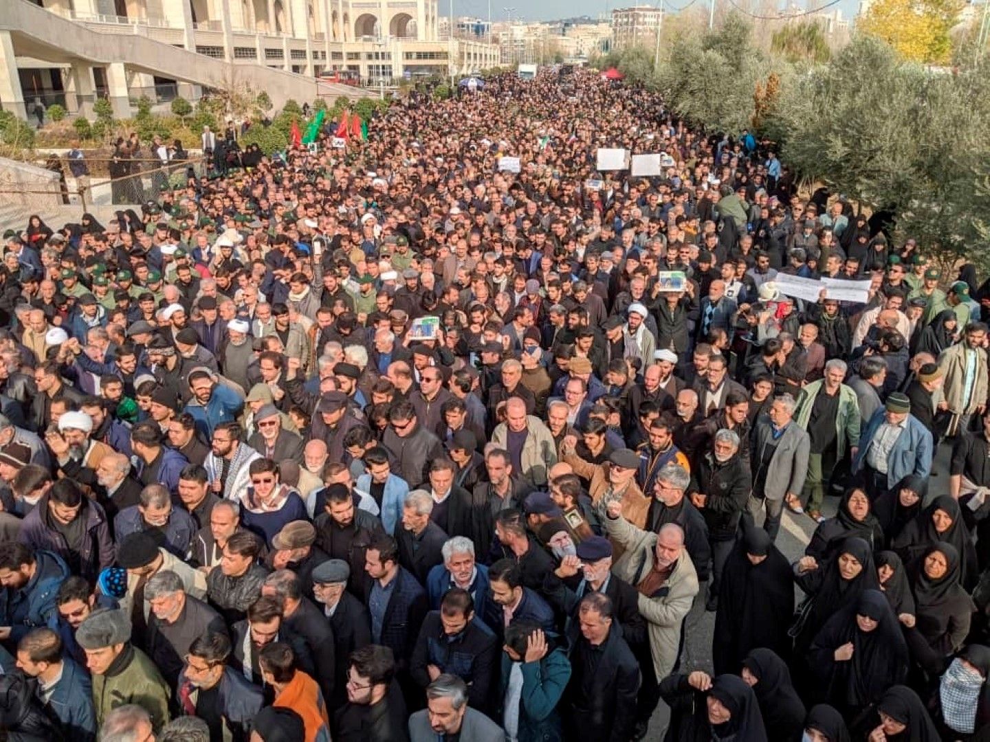 Протести в Иран заради убийството на Касем Сюлеймани 