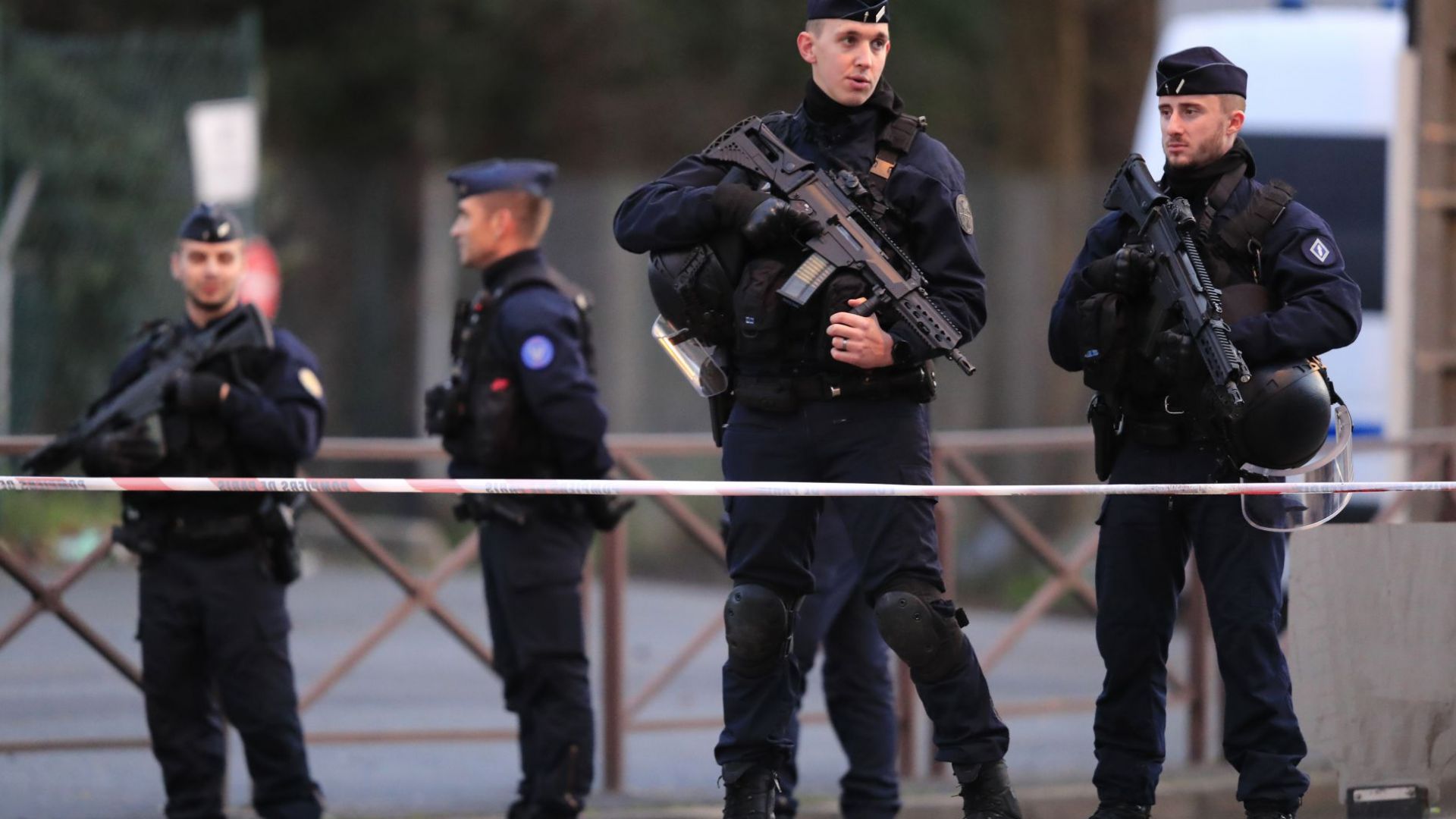 Нападателят с нож във Франция е викал "Аллах акбар"