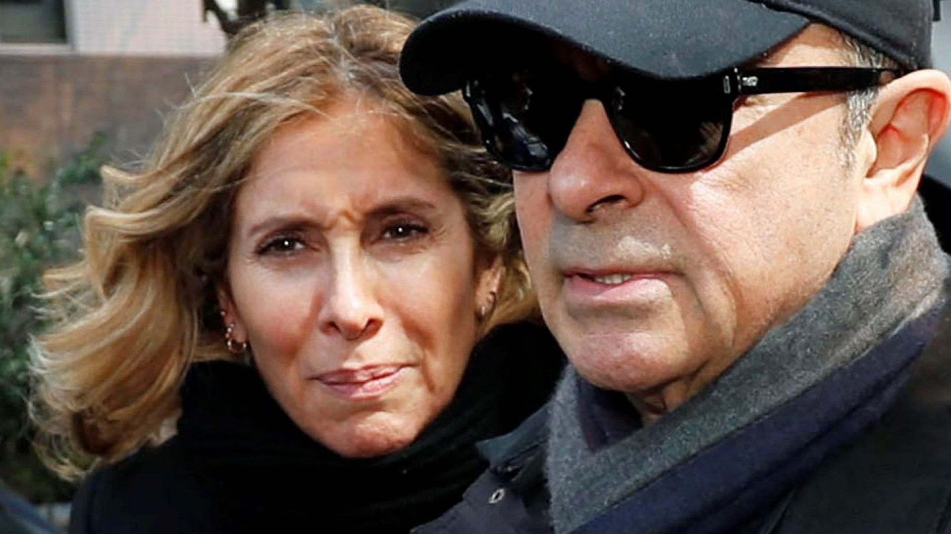 Прокуратурата в Токио издаде днес заповед за задържане на съпругата