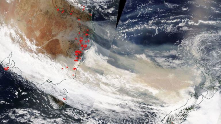 НАСА: Димът от пожарите в Австралия ще обиколи цялата Земя