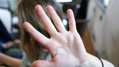 Софийска районна прокуратура обвини и задържа мъж заканил се с