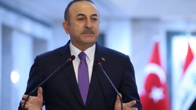 Турският министър на външните работи Мевлют Чавушоглу съобщи че ще