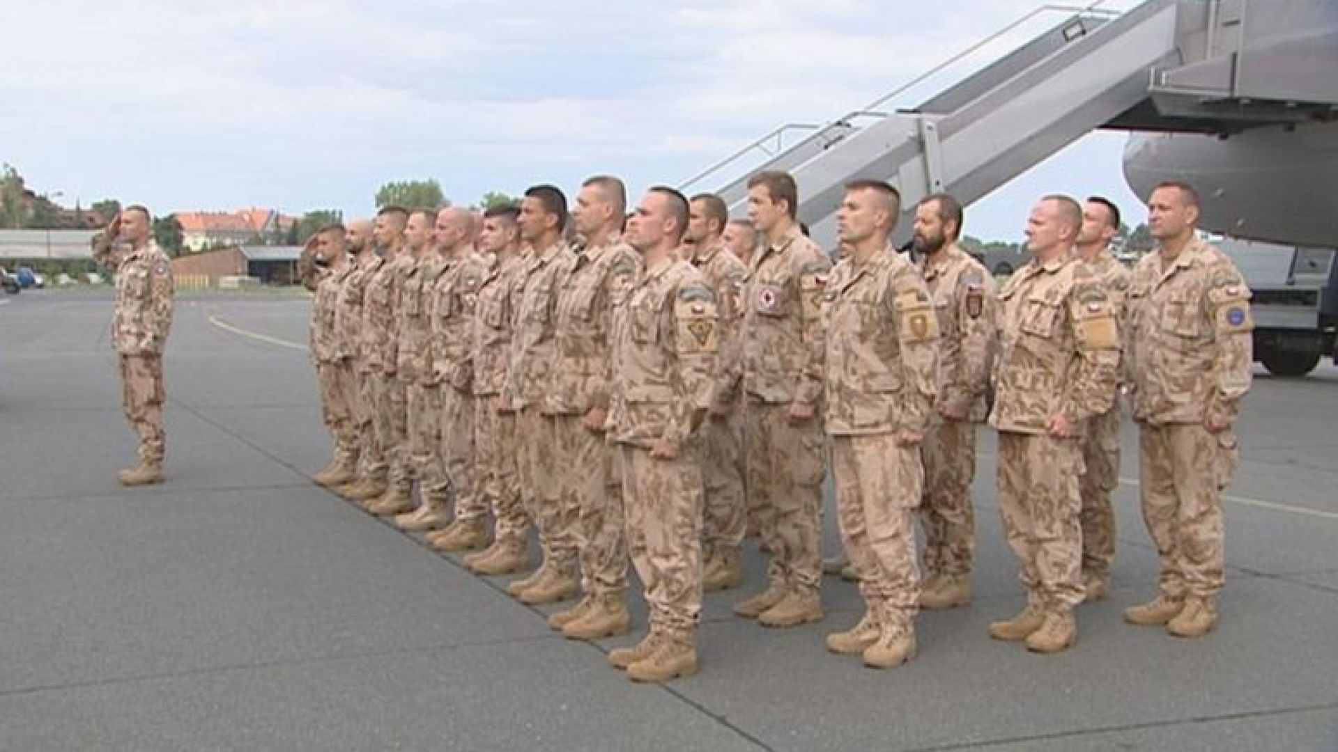 Чехия е готова за спешна евакуация на своите военнослужещи, участващи