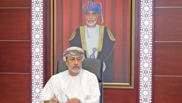 65-годишният Хайтам Ал Саид наследява султанът на Оман 