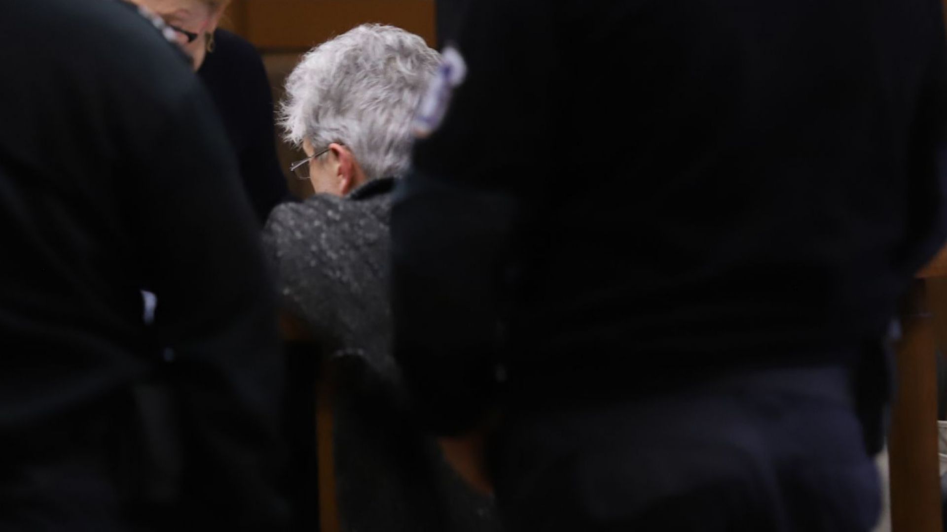 Специализираният съд остави в ареста министъра на околната среда и