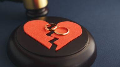 Учени: Приемането хормона на любовта няма да спаси брака ви