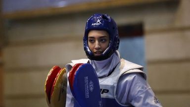 Олимпийската медалистка на Иран емигрира и разкритикува страната