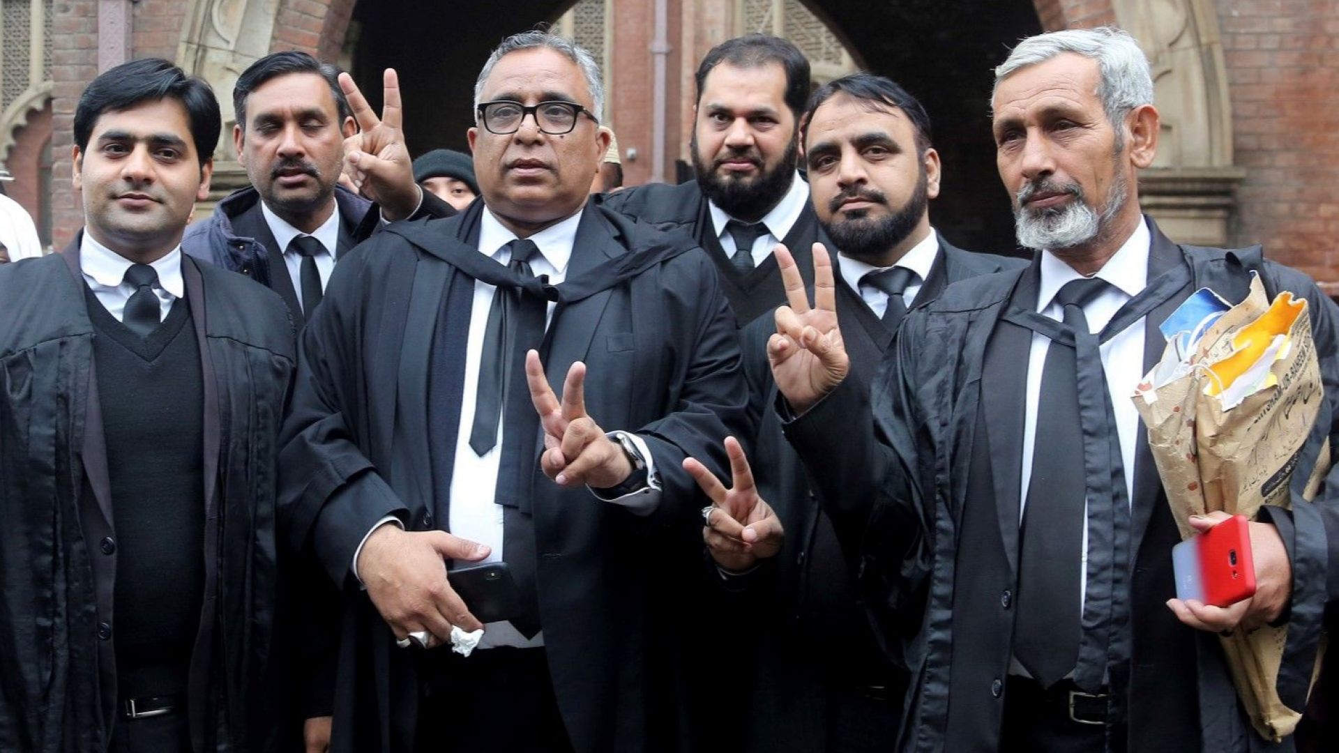 Съд в Пакистан отмени смъртната присъда постановена срещу бившия президент