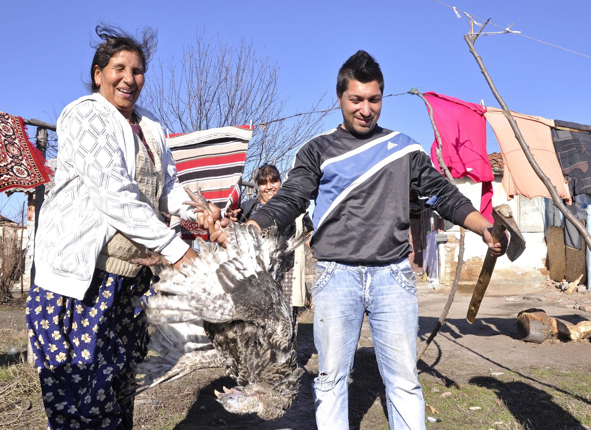 Още от вчера в хасковското село Узунджово ромите започнаха подготовка за празника