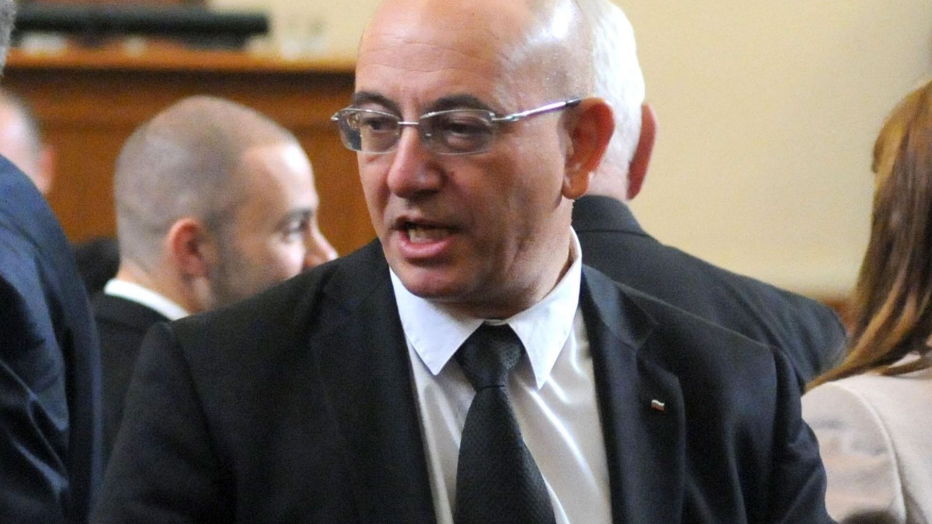 Правителството ще предложи за нов министър на околната среда и