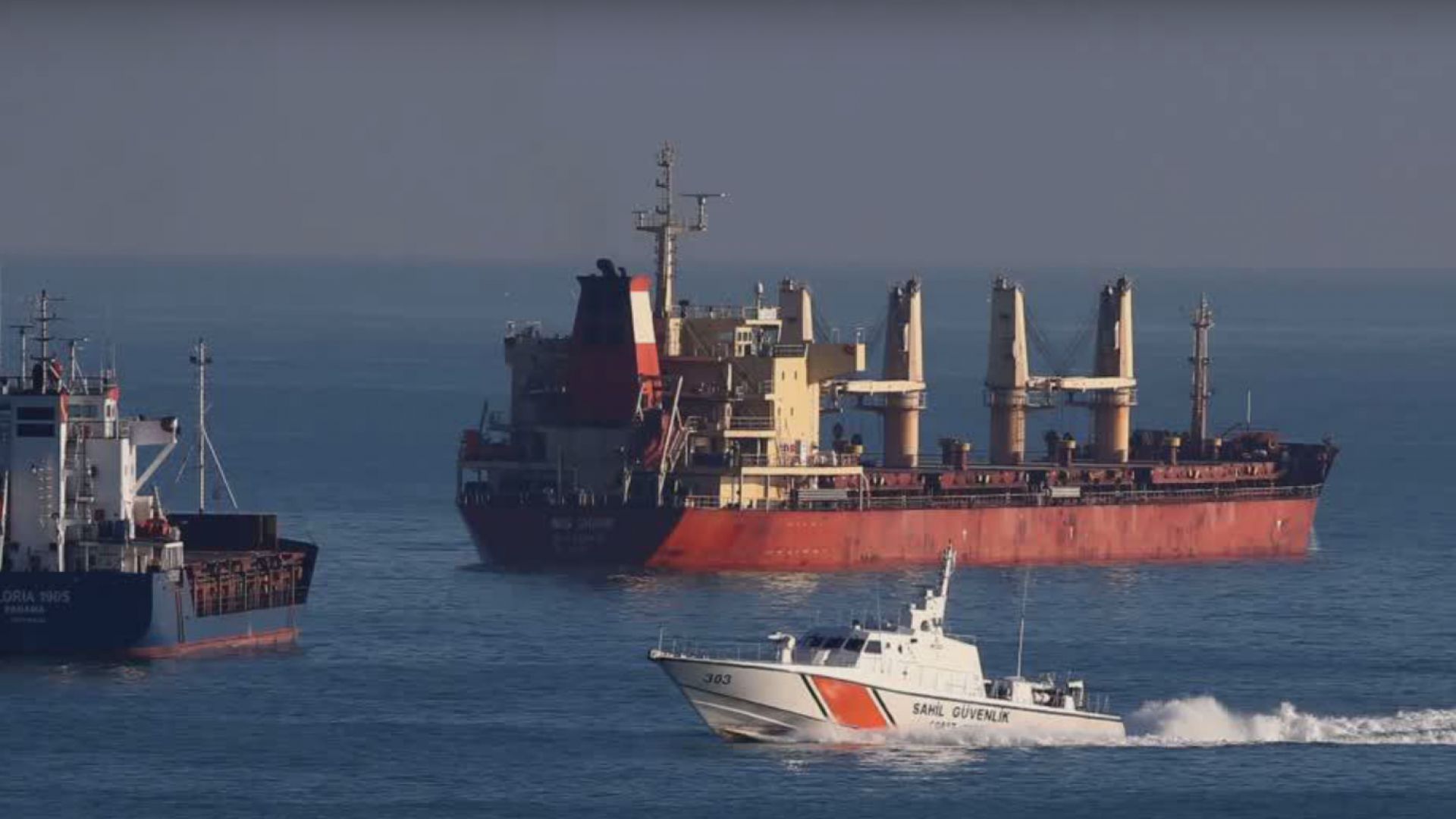 Откриха тялото на още един рибар след катастрофата с руския танкер край Истанбул