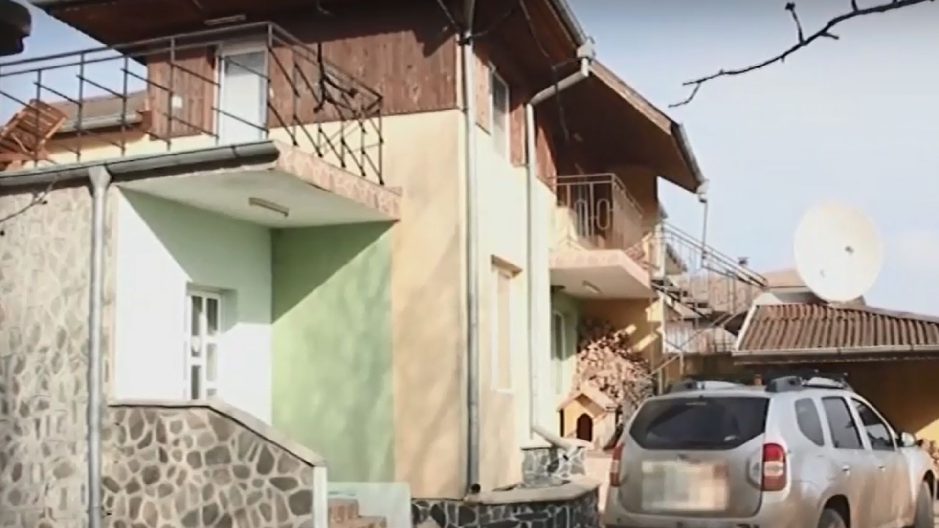 63 годишният френски гражданин обвинен в блудство с малолетни момичета остава