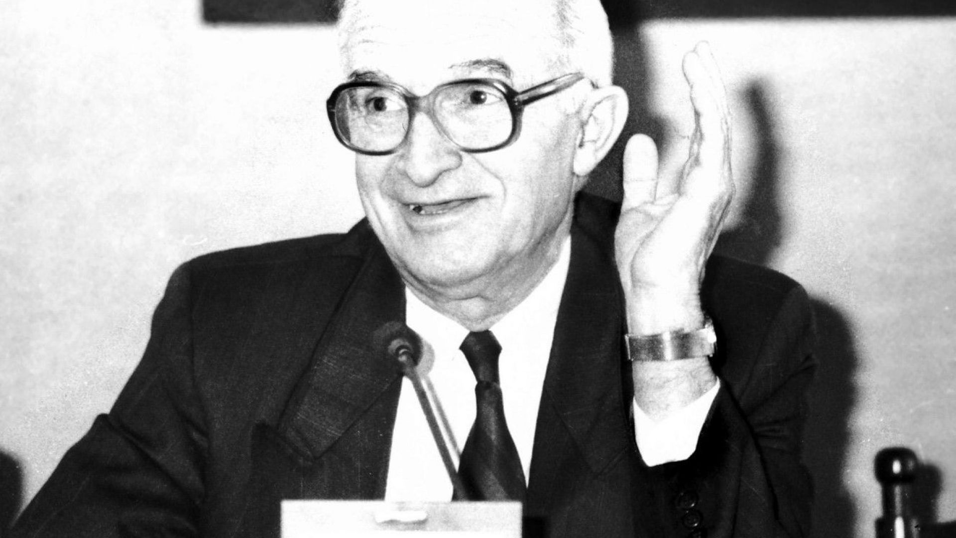 На 97-годишна възраст днес почина проф. д-р Тодор Вълчев. Тъжната