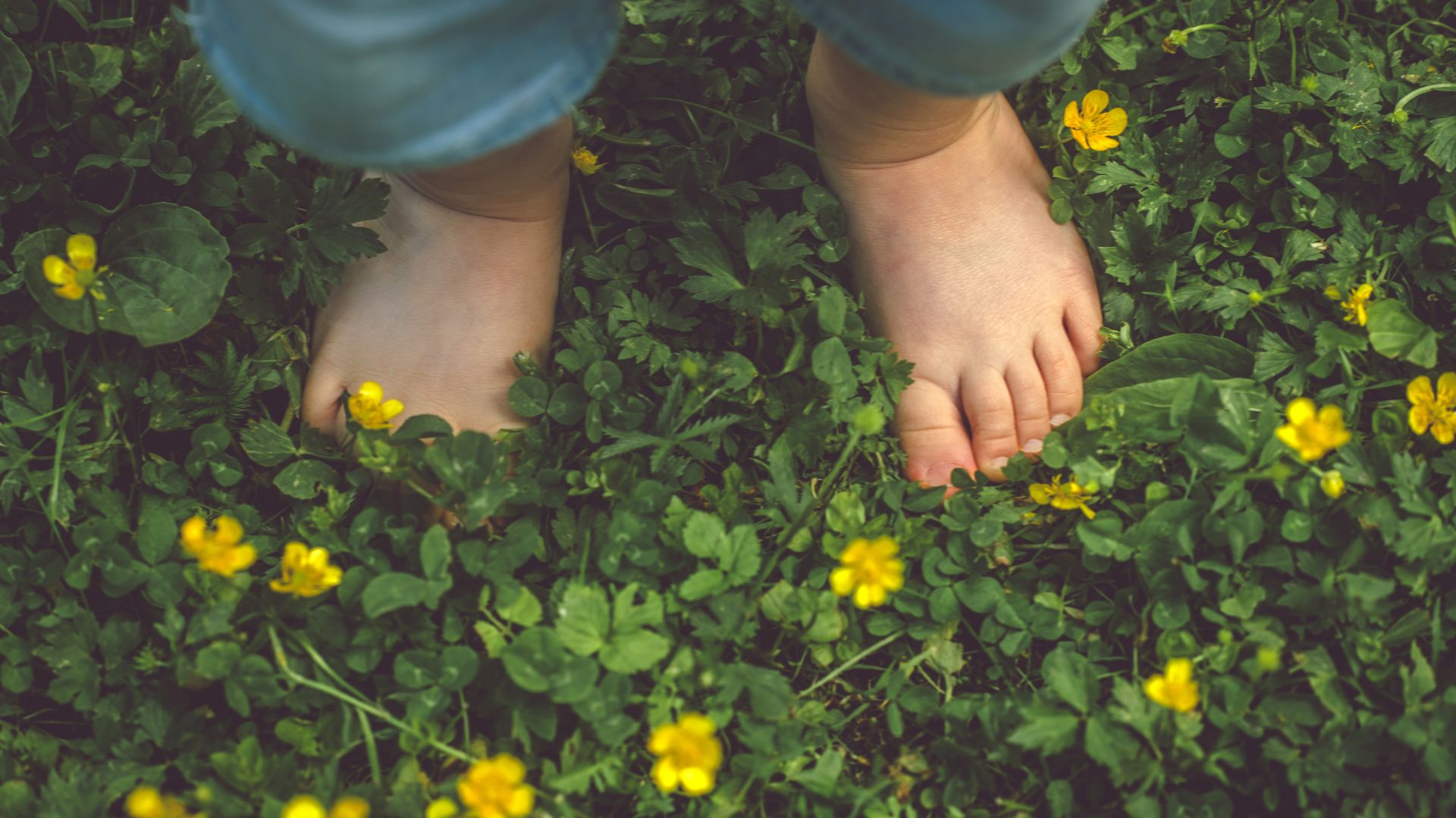 Около 7 от децата в Европейския съюз не живеят в