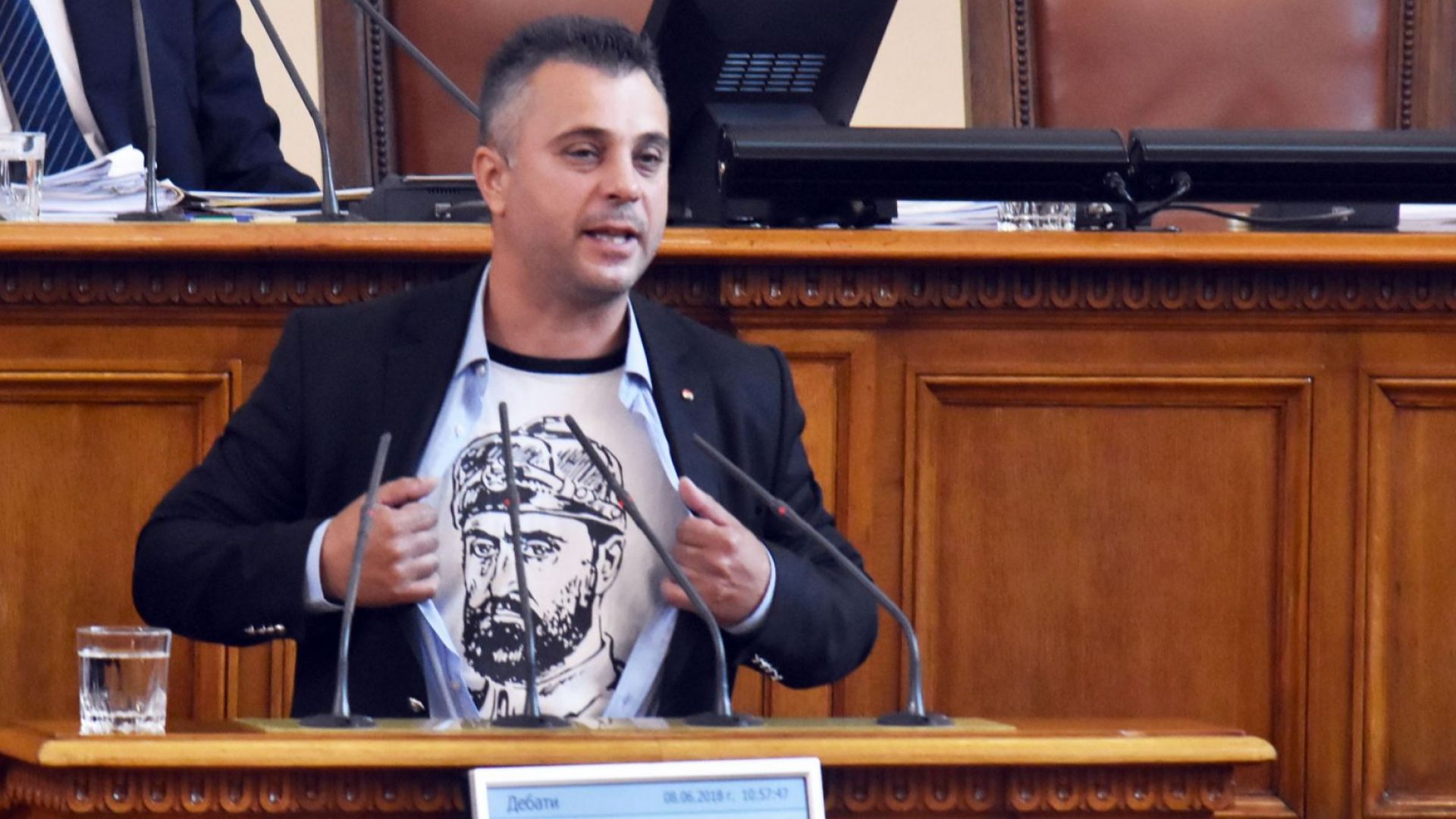 Народното събрание избра Юлиан Ангелов от Обединени патриоти за председател