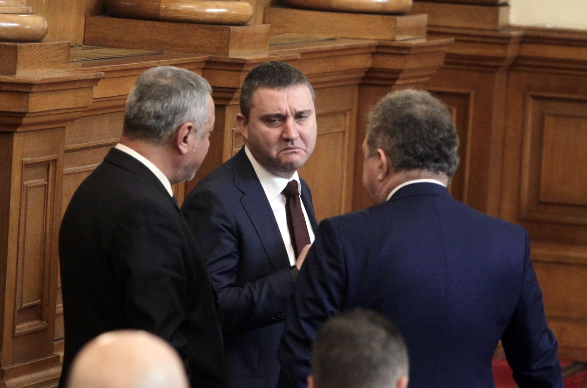 Комисията по хазарта от колективен да стане едноличен орган, ще предложи финансовият министър Владислав Горанов