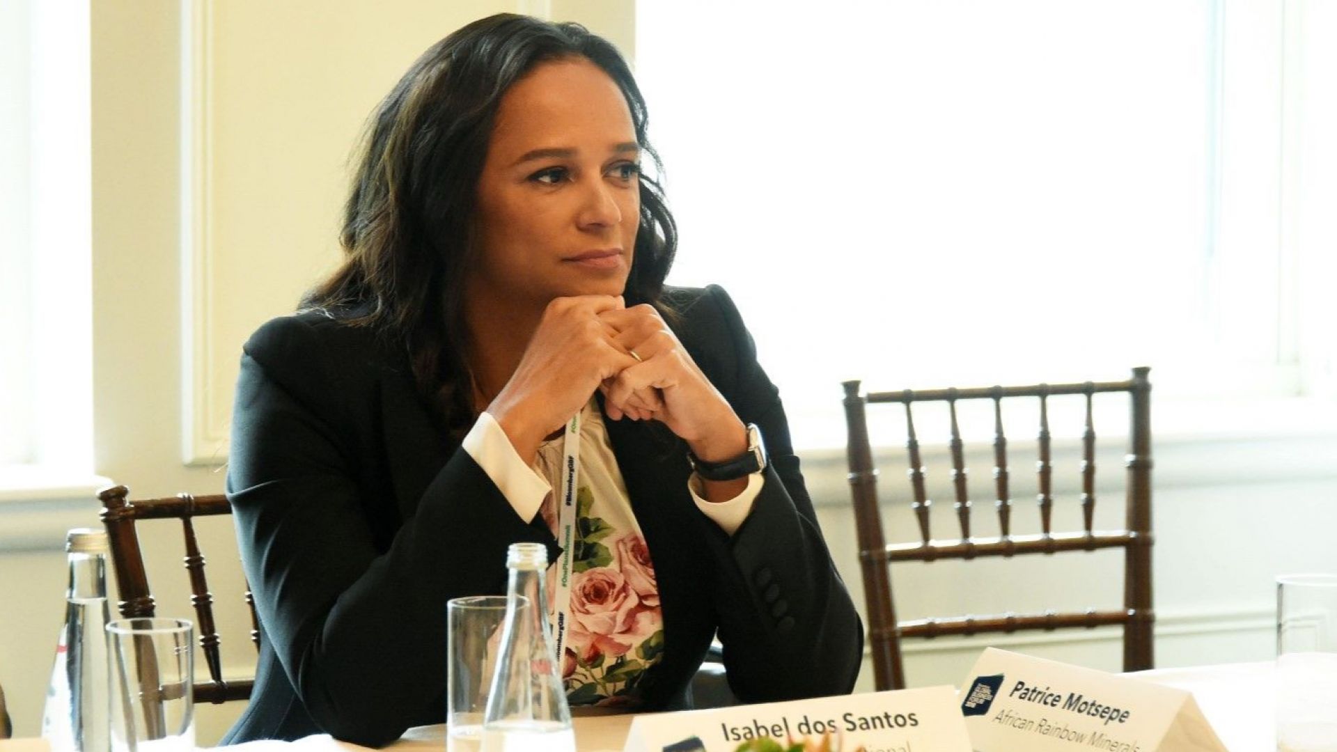 Изтекли документи разкриват как най богатата жена в Африка е направила