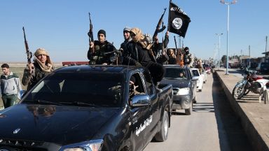 Главатарят на „Ислямска държава“ бил обкръжен и избрал смъртта – самовзривил се