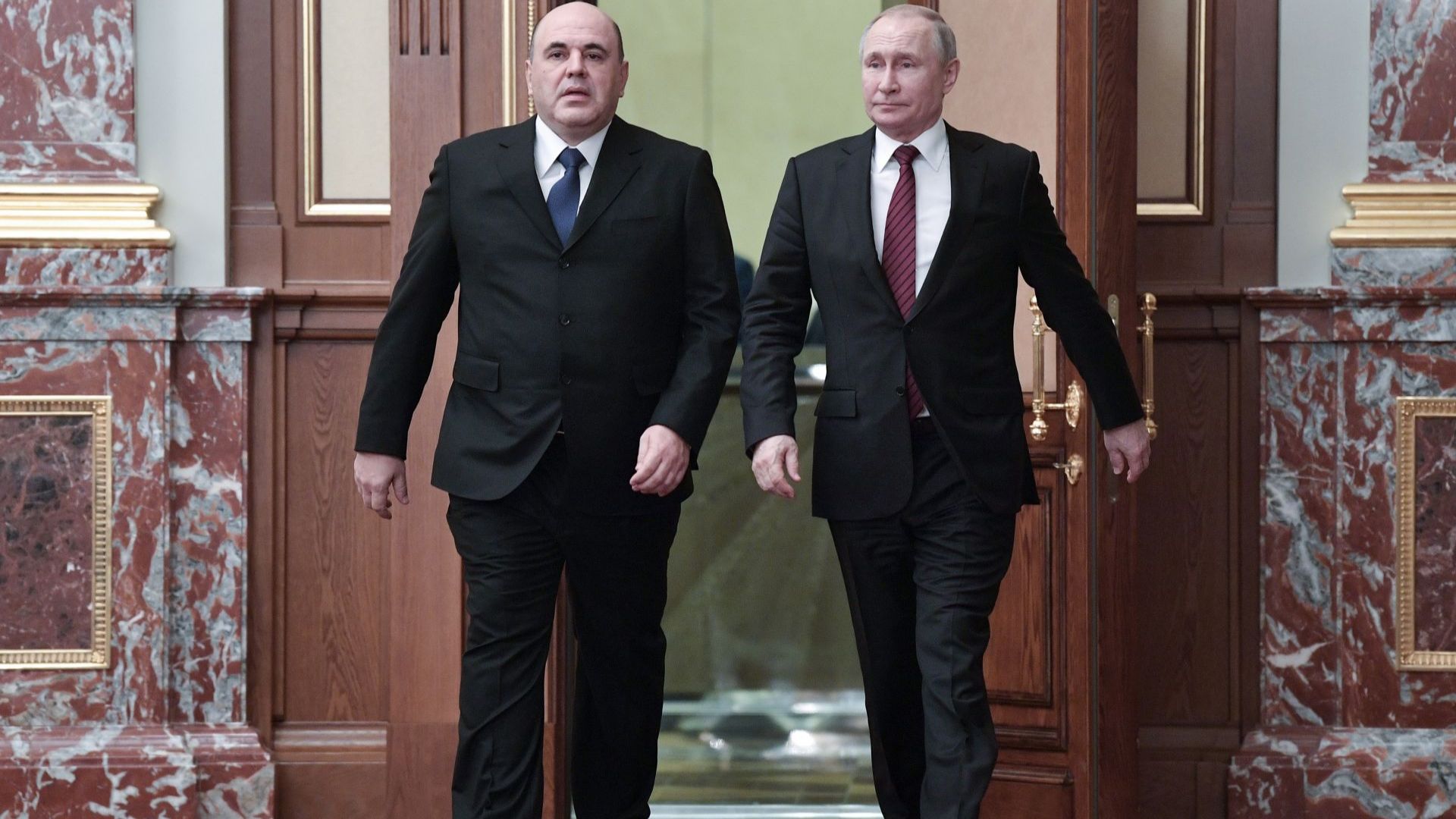 Путин назначи новото правителство, Лавров и Шойгу остават министри (снимки, видео)