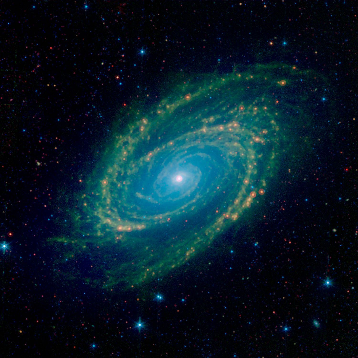 Инфрачервена снимка на галактиката M81 