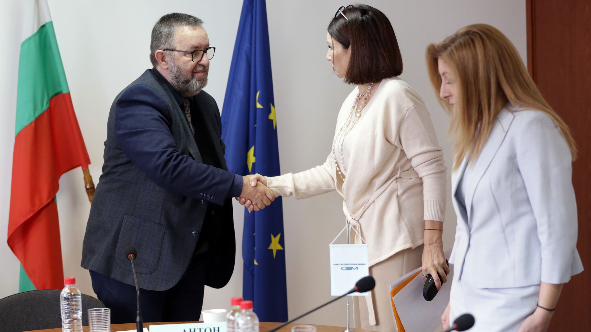 Съветът за електронни медии днес не успя от първи опит