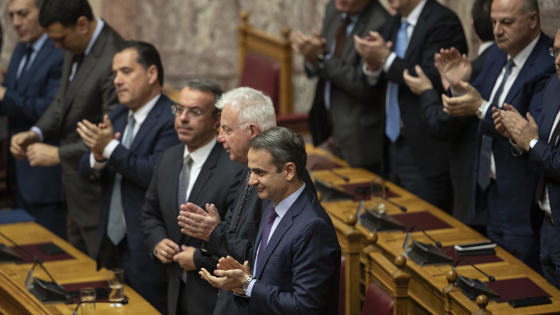 С 261 гласа от общо 300 депутати гръцкият парламент избра