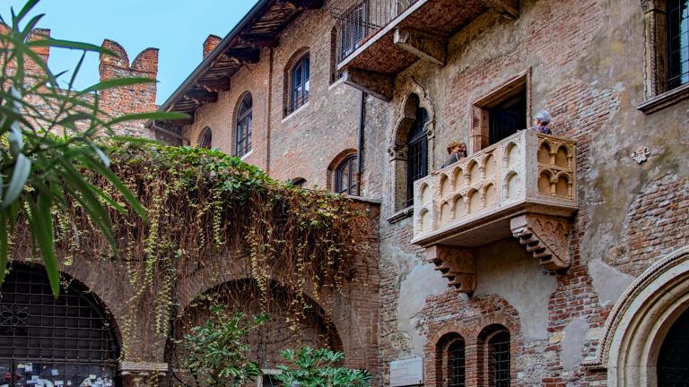 Предлагат романтична нощ в къщата на Жулиета във Верона