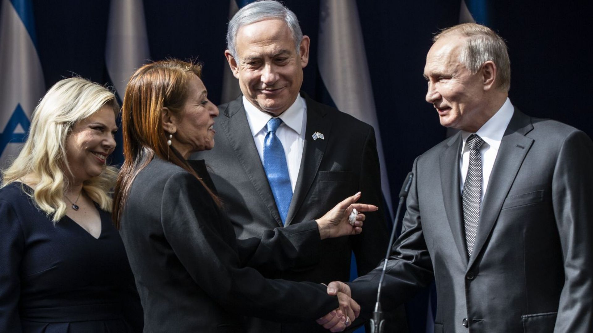 Руският президент Владимир Путин се срещна в Израел с майката