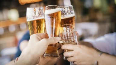 1 милион бири очакват любителите на пивото при отваряне на баровете в Европа 